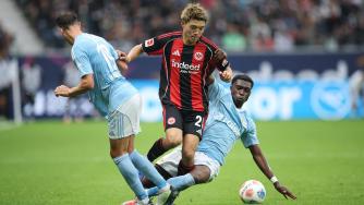 賴鴻誠在接 賴鴻誠在接