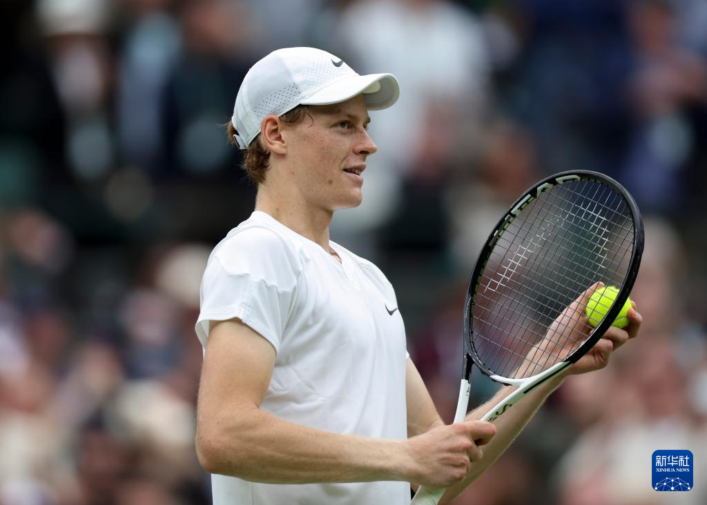 尤为突出 尤为突出